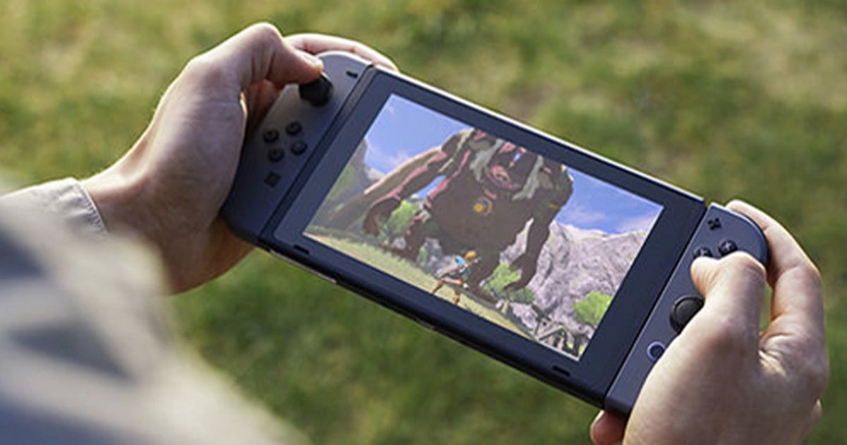 What's Better: Nintendo Switch Pro or Mobile Gaming?